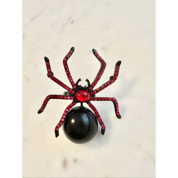 Red rhinestone black widow spider adjustable Halloween ring - Picture 1 of 4